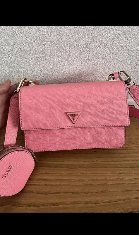 Guess Tasche mit kleinem Portmonait