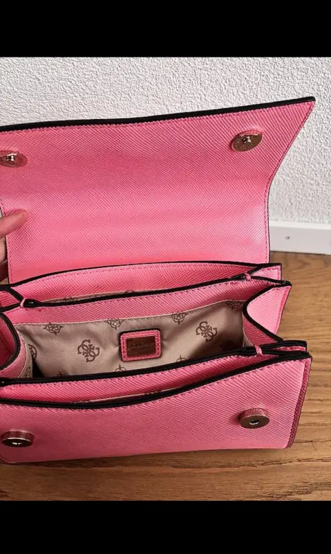 Guess Tasche mit kleinem Portmonait