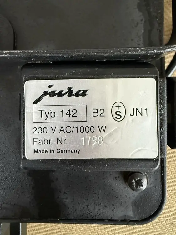 Appareil à bretzels JURA type 142 B – Vintage