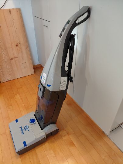 Scheuersaugmaschine (LW30 Pro C) von Taverna AG. Neupreis 1659.60s 1659.60