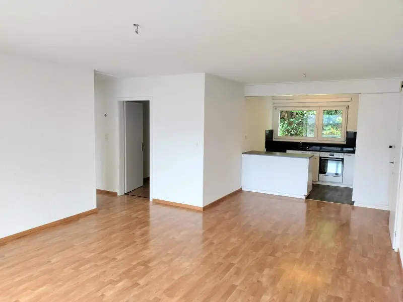 Wohnung 4.5-Zimmer | Bezirk Bülach | mit Privatparkplatz