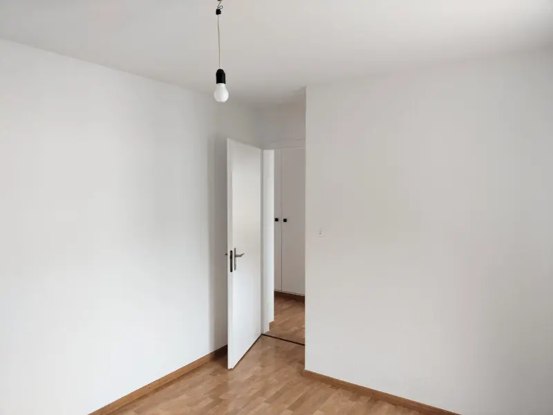 Wohnung 4.5-Zimmer | Bezirk Bülach | mit Privatparkplatz - Fotos 2