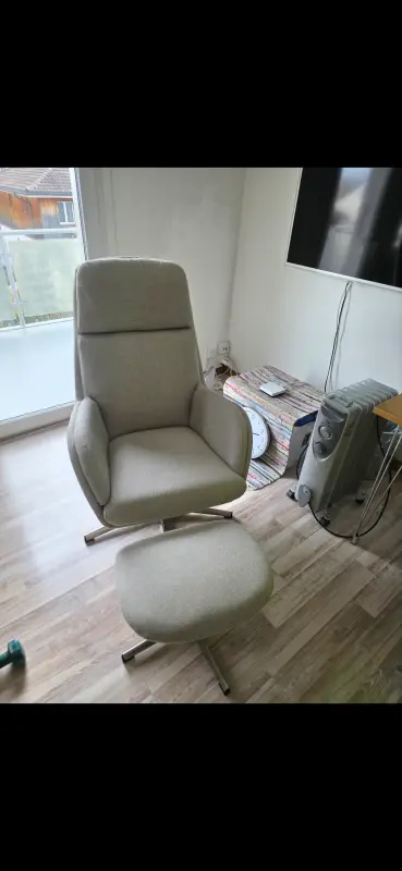 Relaxsessel mit Hocker