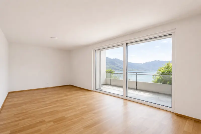 Test: Big Beautiful Apartment