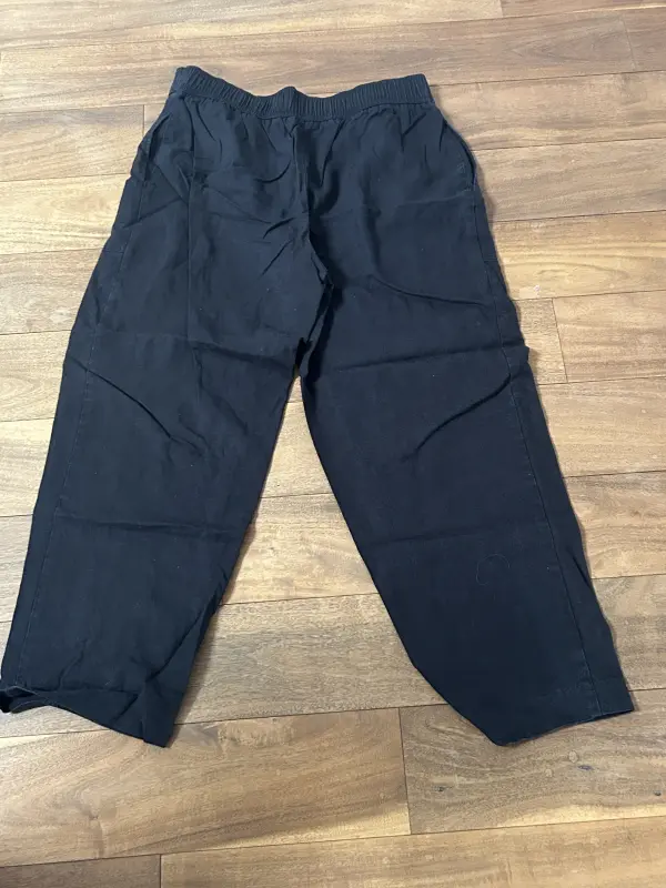 Schwarze Stoffhose