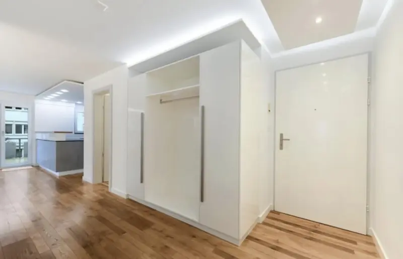 Attraktive 4 ½ Zimmer-Wohnung mit beheiztem Büro/Hobbyraum (5 ½ ) und Tiefgaragenparkplatz an bester Lage in Niederteufen AR - Fotos 4
