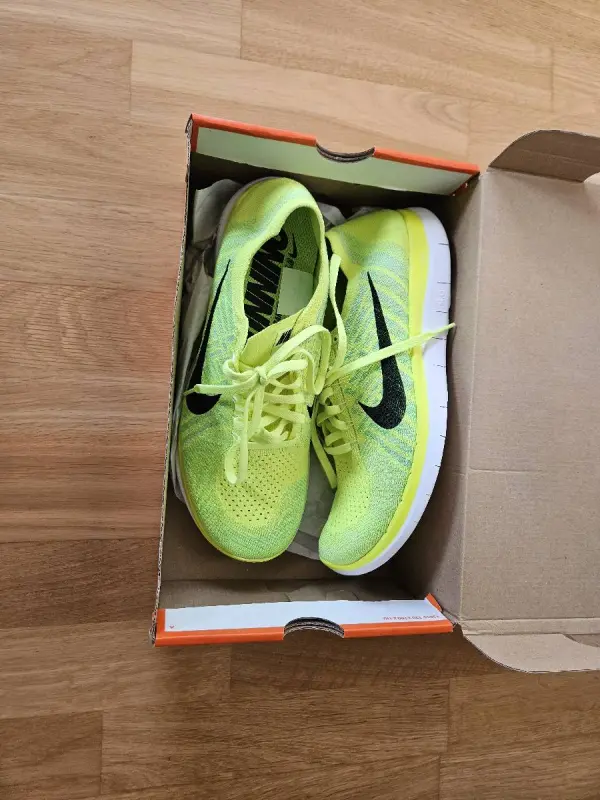Nike Free 4.0 Flyknit, Neu & ungetragen, Größe EU 44,5