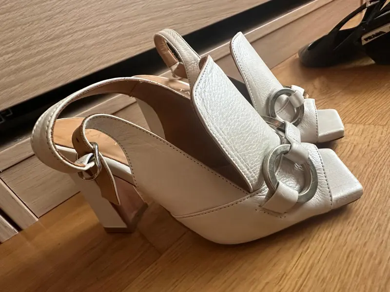 Aerin Slingback Heels – Grösse (einfügen) – Leder Grösse 37