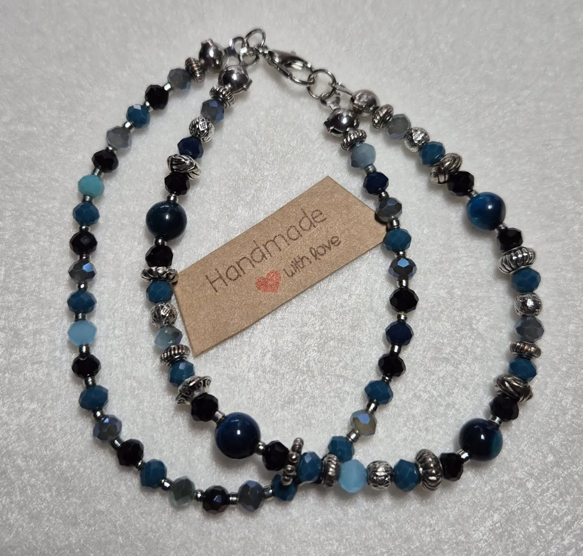 Armkette mit blauem Tigerauge