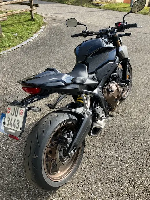Honda CB650R - Fotos 3