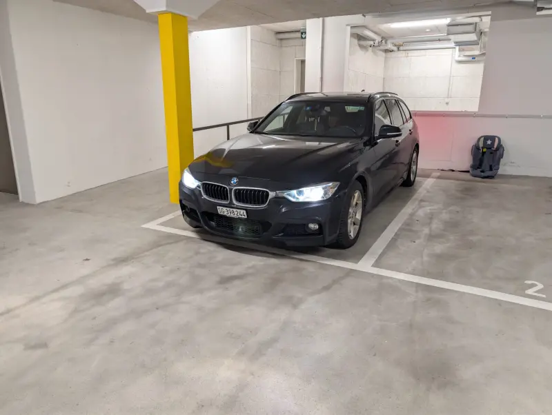 Zum Verkauf steht ein sehr gepflegter BMW 335i xDrive (Allrad)