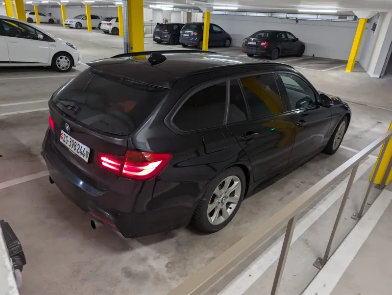 Zum Verkauf steht ein sehr gepflegter BMW 335i xDrive (Allrad)