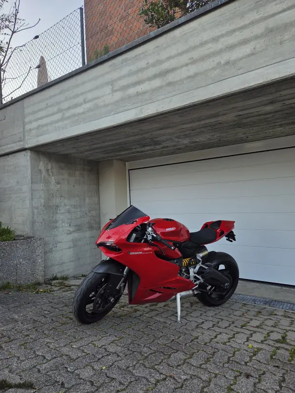 Ducati Panigale 899