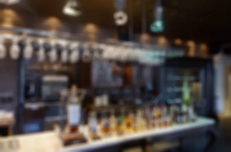 Unterhaltungslokal mit schöner Bar - Fotos 4