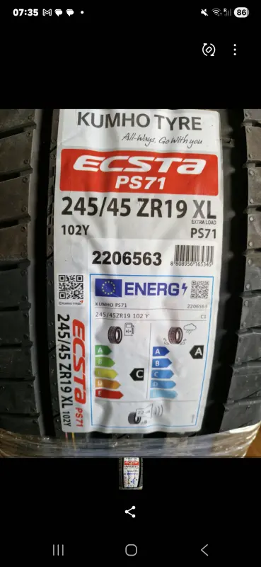 2 pneus 245/45 ZR19 XL pour Tucson