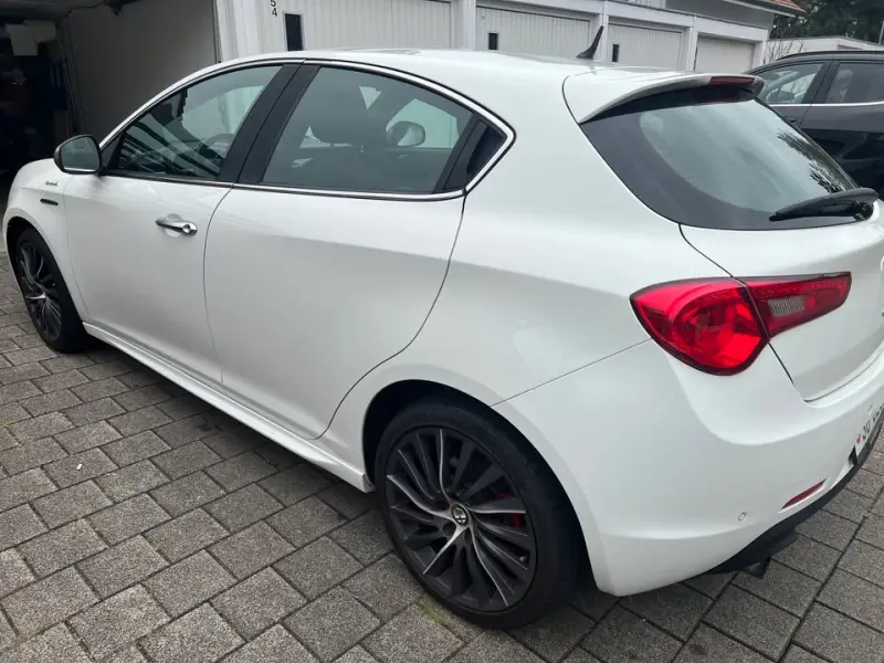 Alfa Romeo Giulietta ab MFK