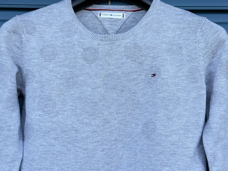 Pull Tommy Hilfiger gris