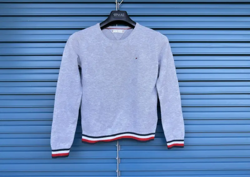 Pull Tommy Hilfiger gris