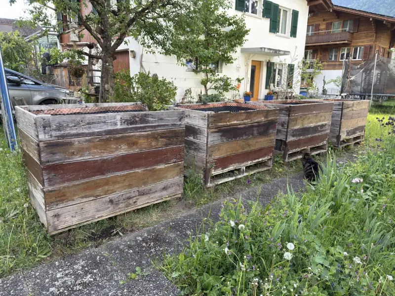 4 Stk. Hochbeete gratis oder gegen freiwilligen Betrag abzugeben