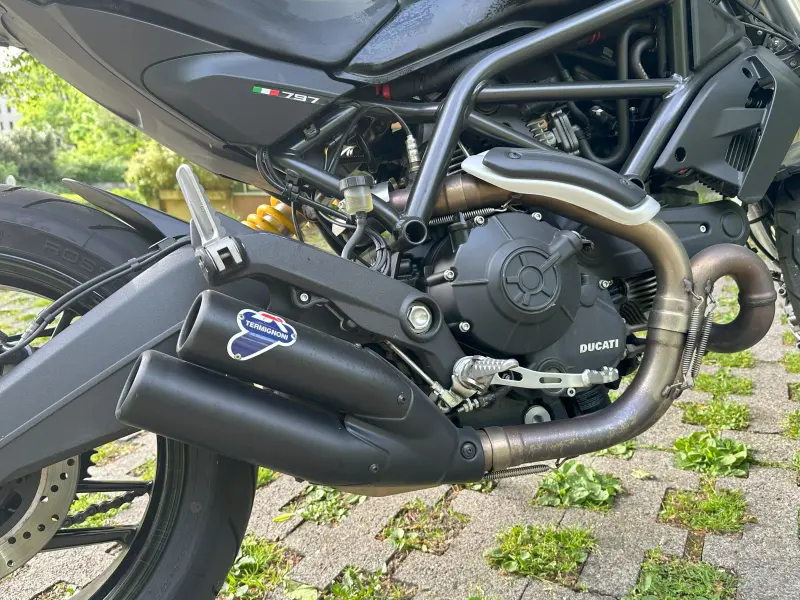 Ducati Monster 797 Plus - Top Zustand