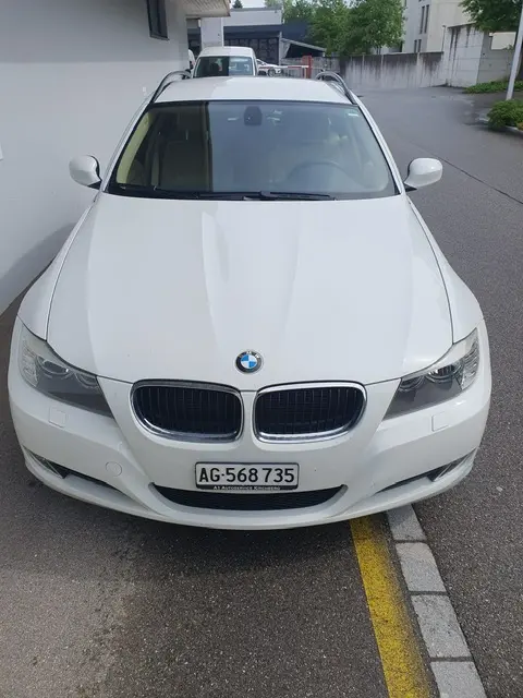 BMW 318d Touring