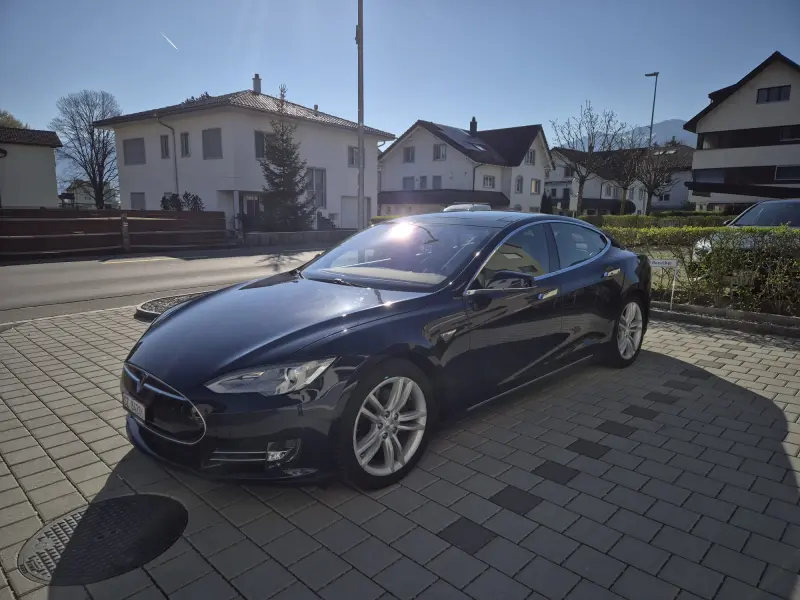 Tesla Model S 85D AWD – FREE Supercharging – Sehr gepflegt