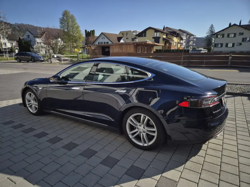 Tesla Model S 85D AWD – FREE Supercharging – Sehr gepflegt