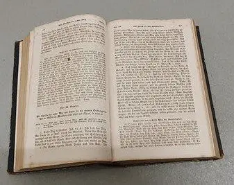 Antikes Buch