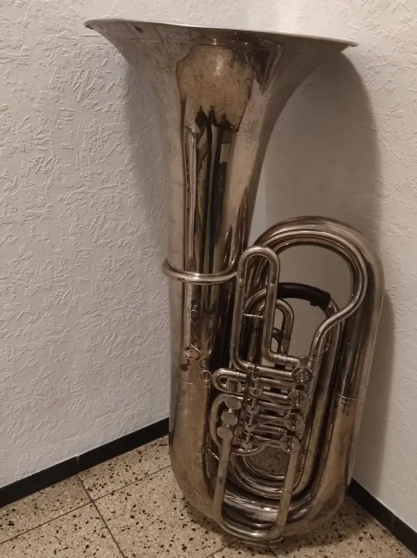 Bb Kaiser Tuba Miraphone 90A