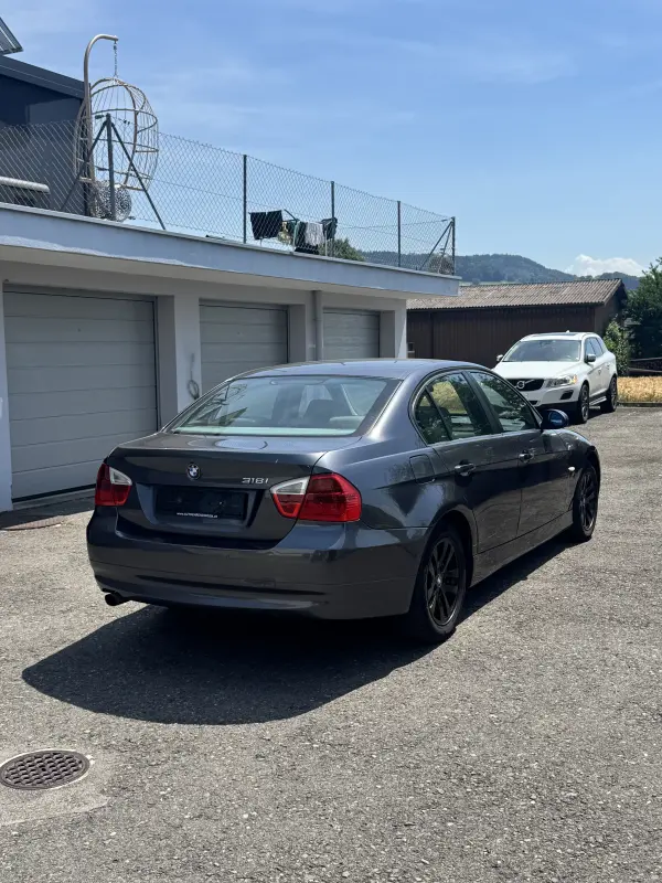 BMW 318i - Frisch Ab MFK 17.06.2026
