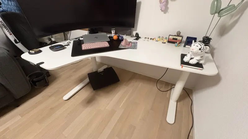 Ikea BEKANT Eckschreibtisch links 160x110 cm weiss, höhenverstellbar
