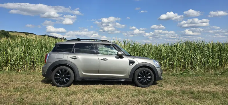 MINI Countryman 1.5 Turbo 136 PS | Gepflegt | 8-fach bereift | Garagenwagen | Serviceheft