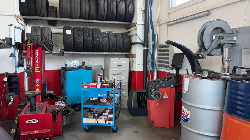 attrezzatura garage e gommista