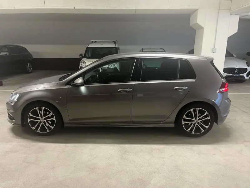 VW Golf VII 1.4 TSI R-Line 140 CV – Ben tenuta e pronta all’uso