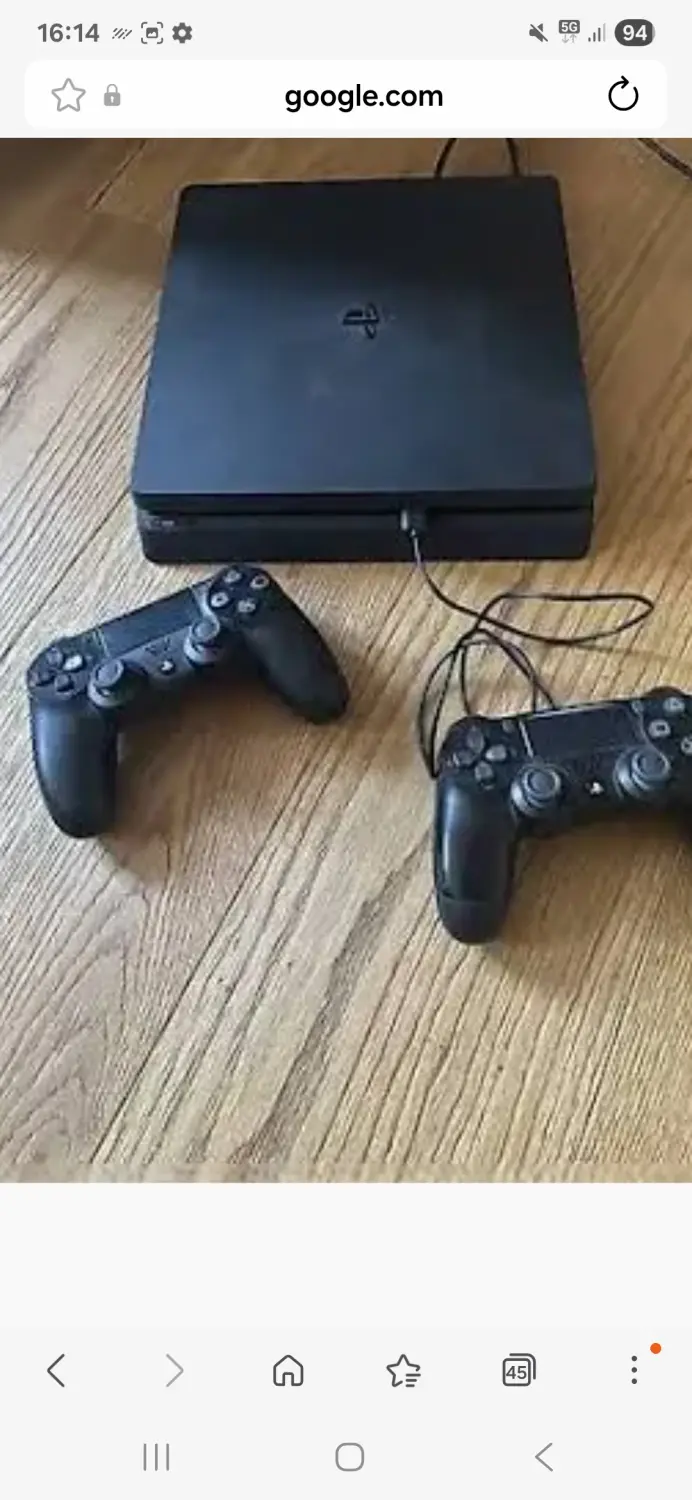 PLAY STATION 4 SLIM