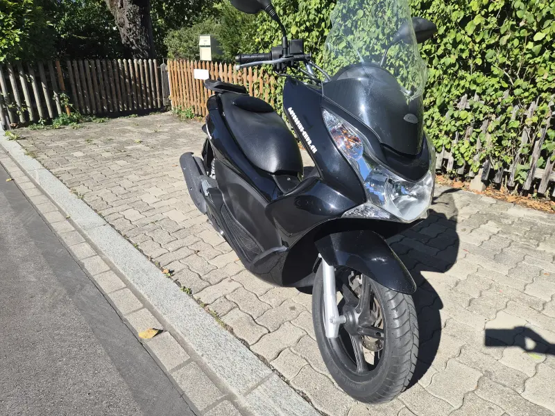 Honda PCX 125 – nur ca. 7'000 km – frisch ab MFK – Topcase & GIVI-Windschild