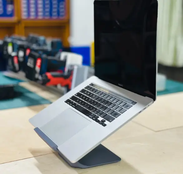 Macbook Stand